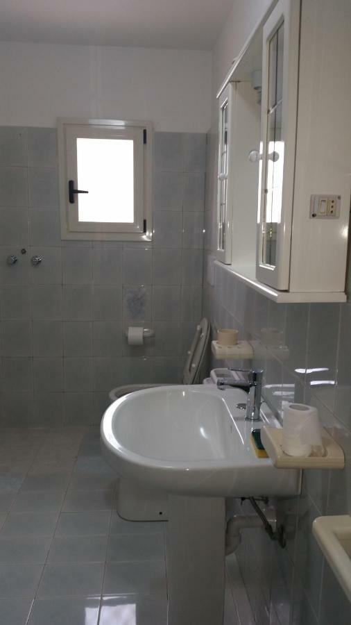 Casa Vacanza Via Lazio Torre Lapillo Esterno foto